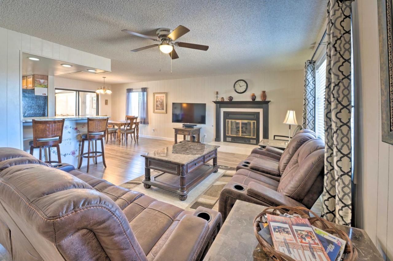 Lake Havasu Home With Pool - 2 Miles To Waterfront! 레이크 하바슈 시티 외부 사진