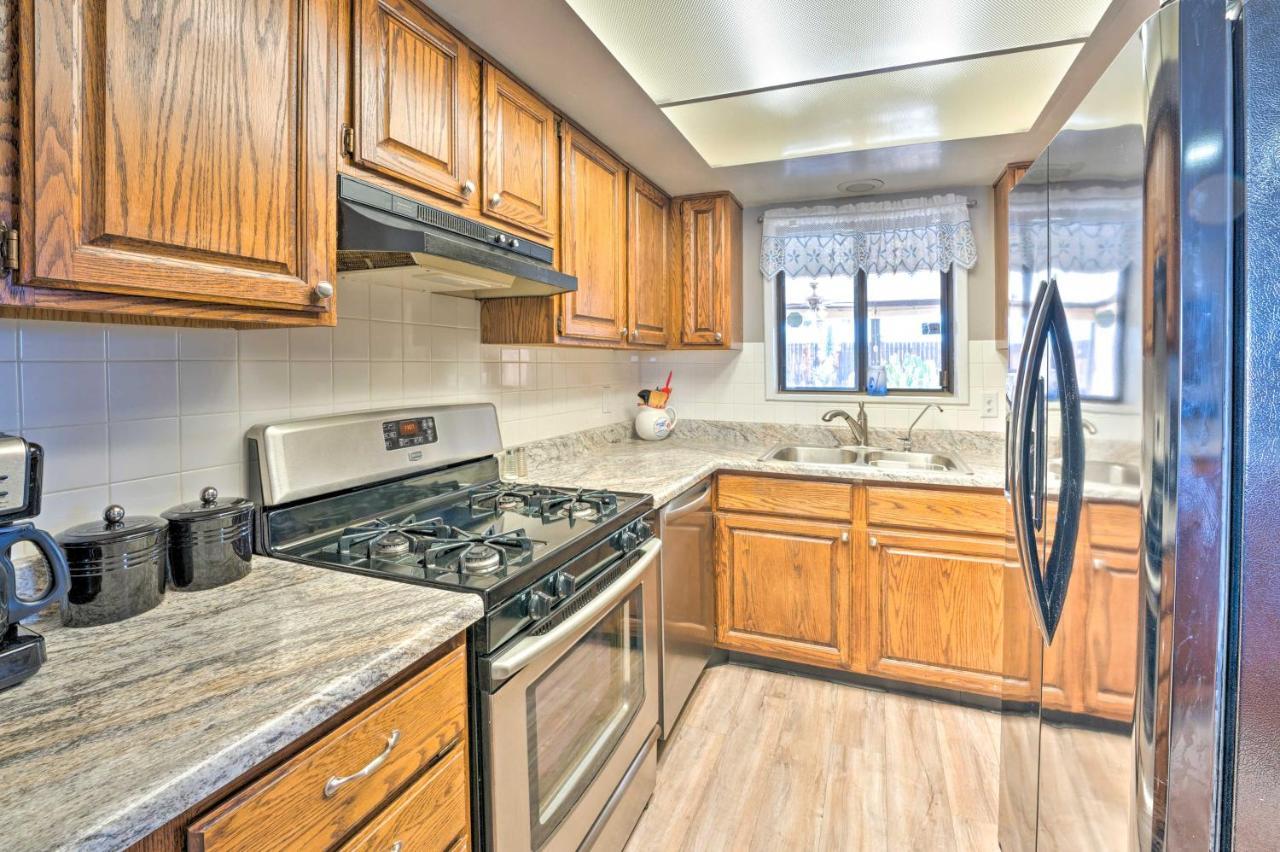 Lake Havasu Home With Pool - 2 Miles To Waterfront! 레이크 하바슈 시티 외부 사진